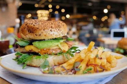 HANNAY`S FREE RANGE CHICKEN CHIPOTLE BURGER each