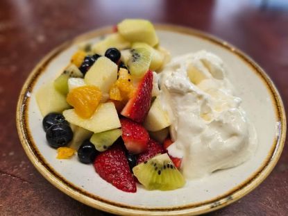 FRUIT SALAD WITH YOGHURT